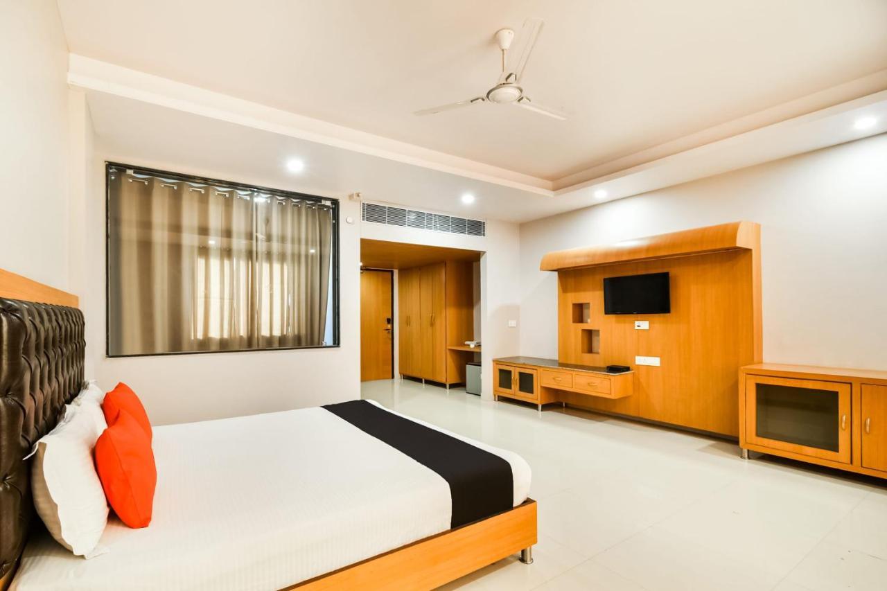Townhouse 652 Hotel Royal Akshayam Jaipur Buitenkant foto